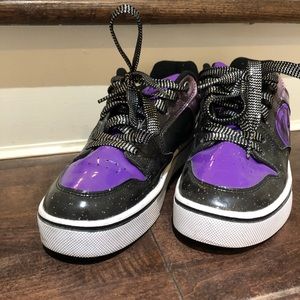 Heelies/ Sneakers with wheels